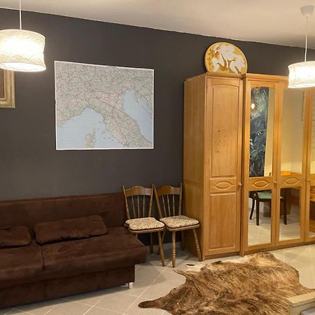 Muller'S Residenz - Self Check In Apartment ซวิคเคา ภายนอก รูปภาพ