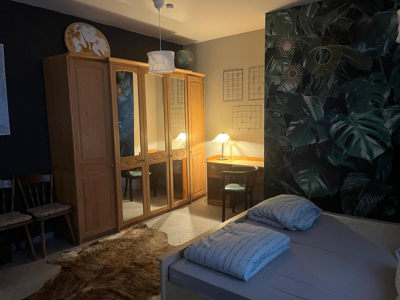 Muller'S Residenz - Self Check In Apartment ซวิคเคา ภายนอก รูปภาพ