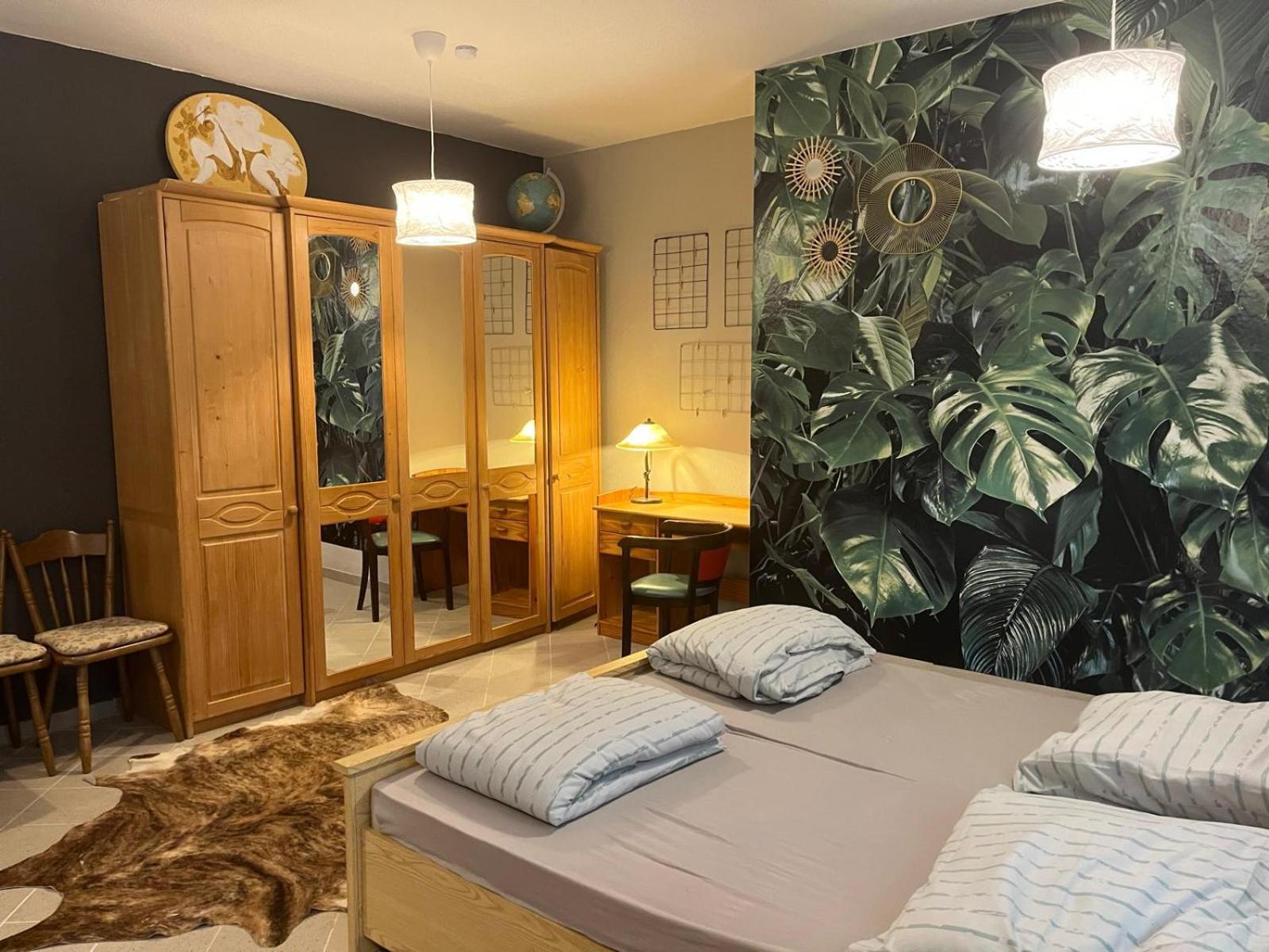 Muller'S Residenz - Self Check In Apartment ซวิคเคา ภายนอก รูปภาพ