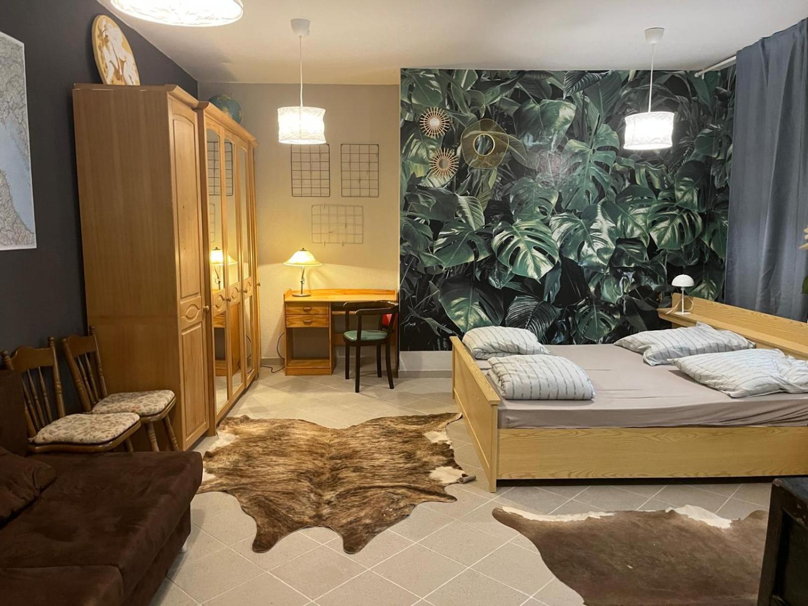 Muller'S Residenz - Self Check In Apartment ซวิคเคา ภายนอก รูปภาพ